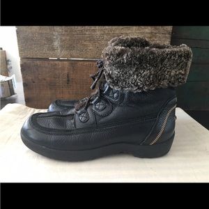 Leather boots size 10